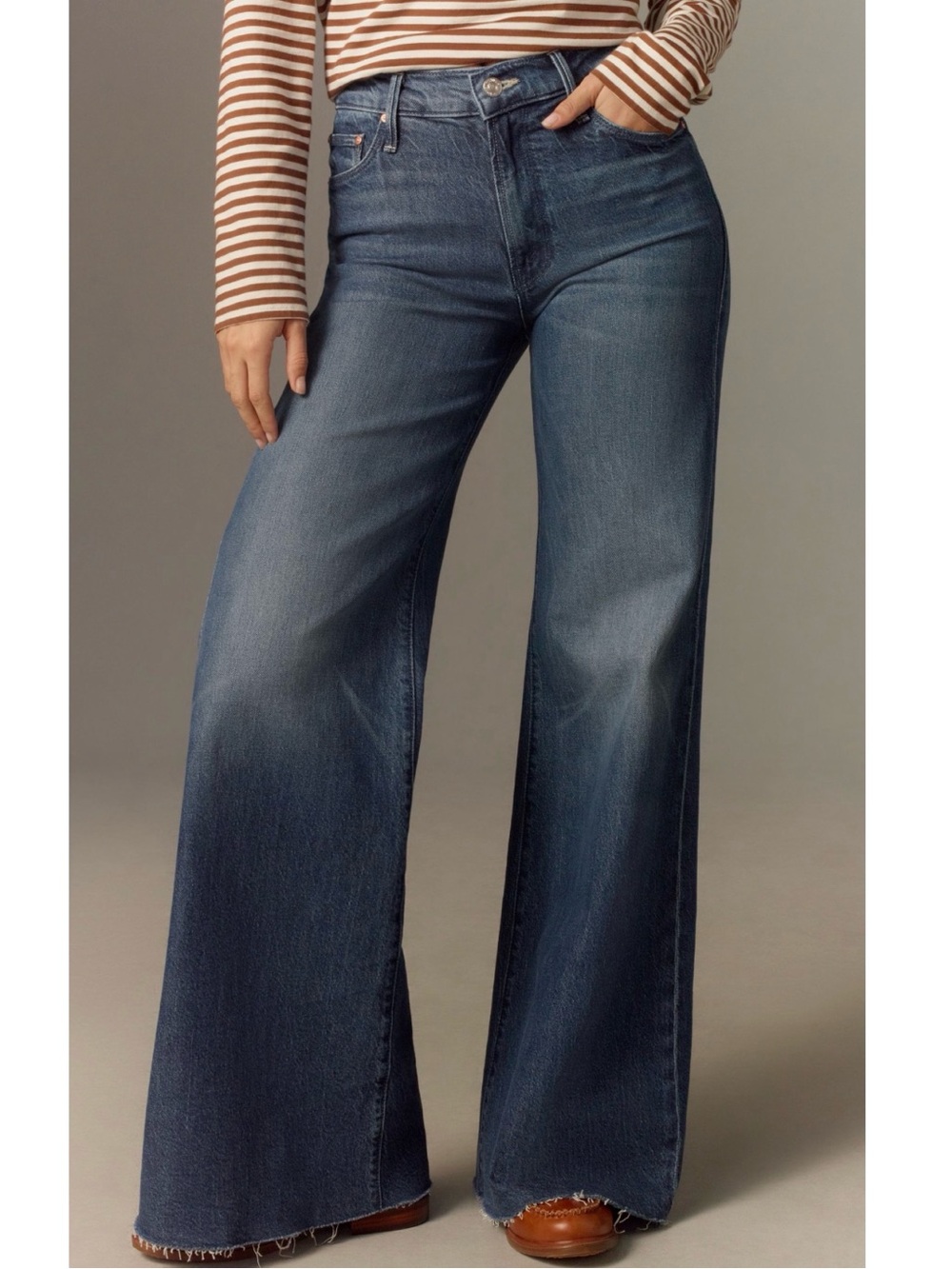MOTHER Twister Sneak Fray Jeans Which is Witch Blue Size 27 EUC